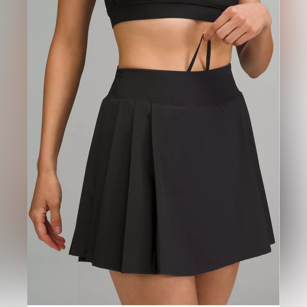 🆕Lululemon 🍋 Side-Pleat High-Rise Tennis Skirt Colour Black Sz 4